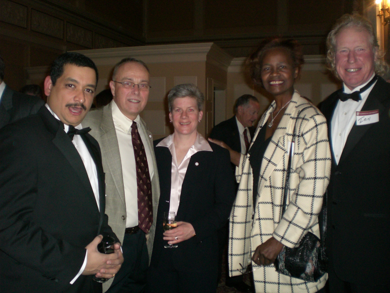 NU_Alumni_dinner_2006-001